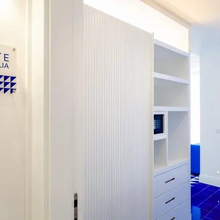 Maison Blu - Intimate