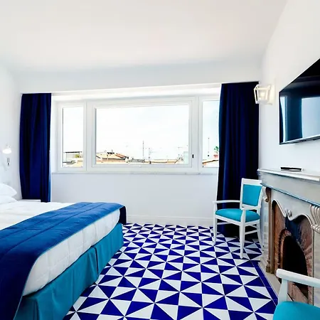 Maison Blu - Intimate Pensión 2*