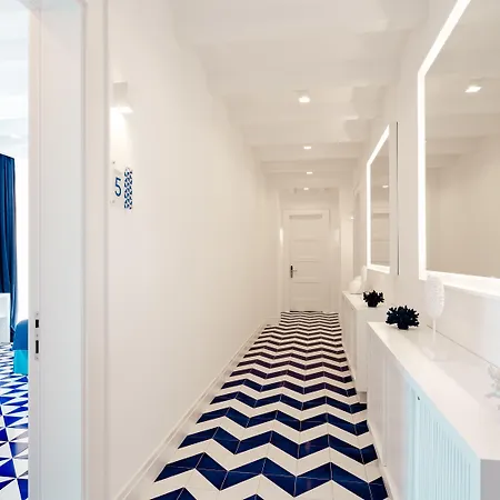 Maison Blu - Intimate Sorrento