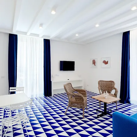 Maison Blu - Intimate בית הארחה